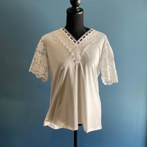 #49 NWOT Women Casual Blouse L